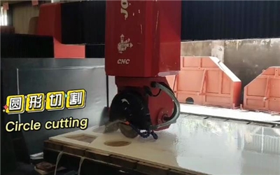 آلة القطع القنطرية CNC ذات خمسة محاور